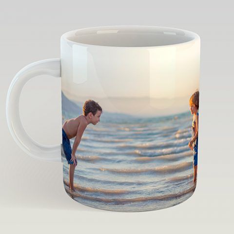Taza de cerámica blanca